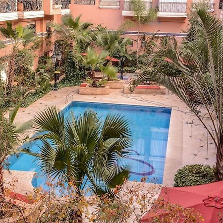 Beautiful, Great Equipped 122 M Holiday Apartment Near Majorelle Garden And Gueliz With Pool Views And A Large Balcony And Terrace Marrakesh Exteriör bild
