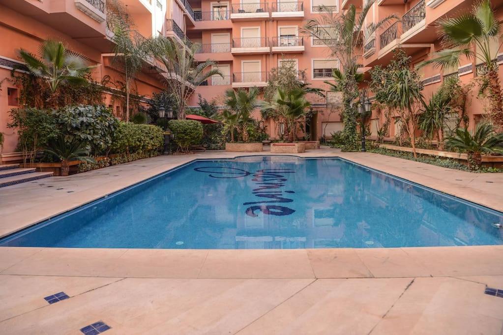 Beautiful, Great Equipped 122 M Holiday Apartment Near Majorelle Garden And Gueliz With Pool Views And A Large Balcony And Terrace Marrakesh Exteriör bild