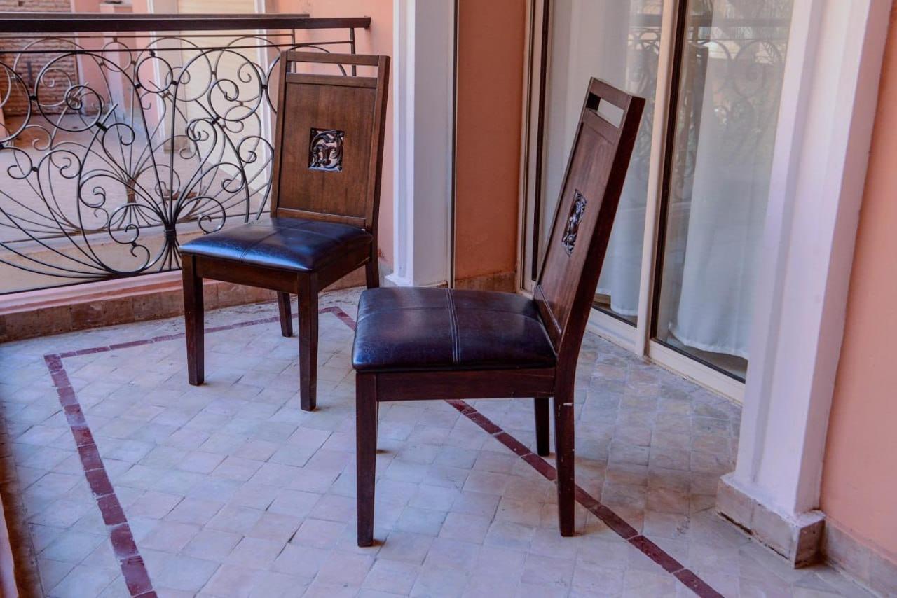 Beautiful, Great Equipped 122 M Holiday Apartment Near Majorelle Garden And Gueliz With Pool Views And A Large Balcony And Terrace Marrakesh Exteriör bild